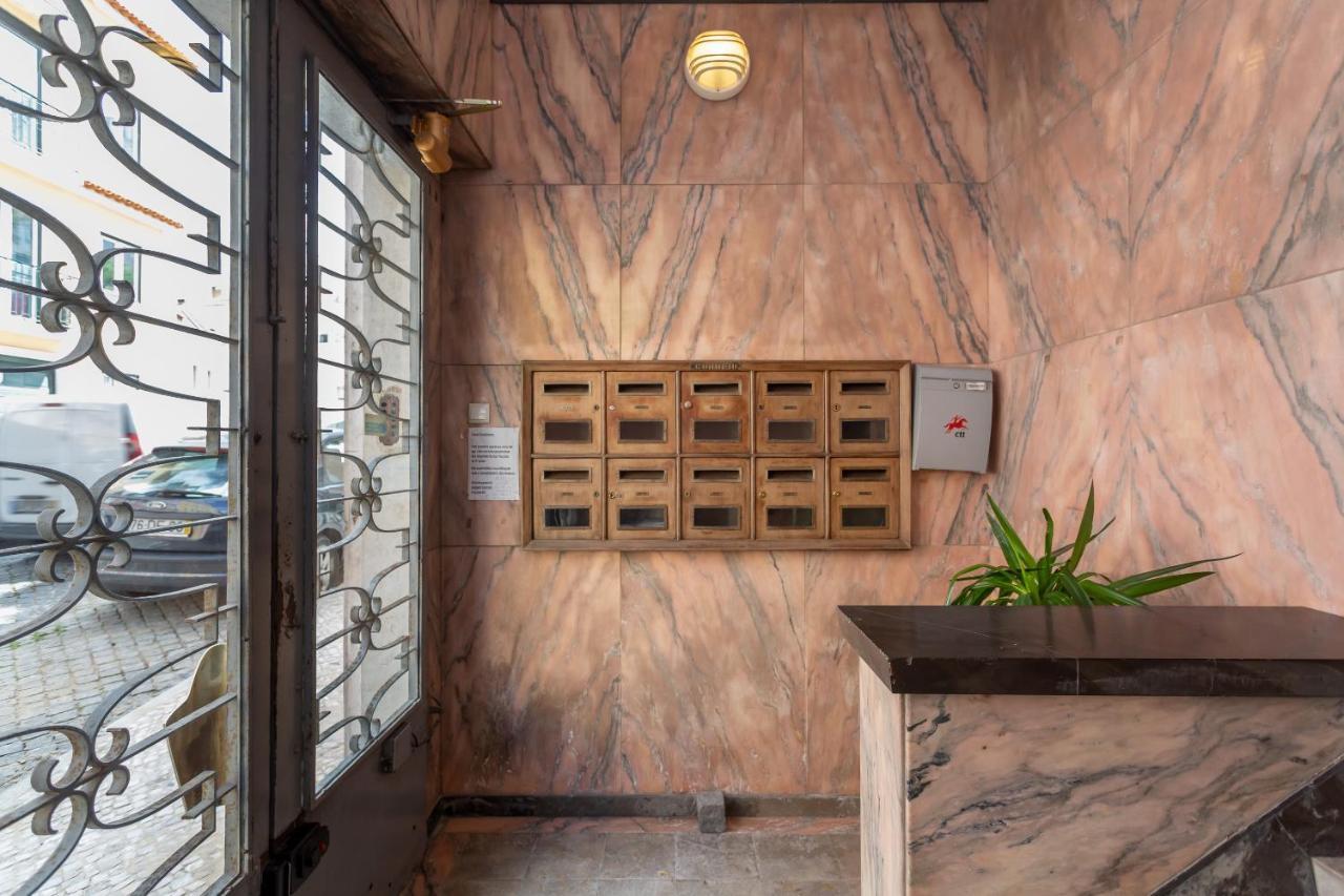 Beguest Alegria Apartment Lisbon Luaran gambar